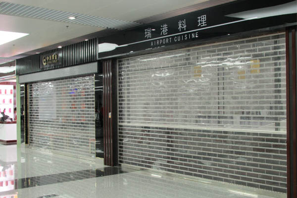 水晶卷簾門安裝實例